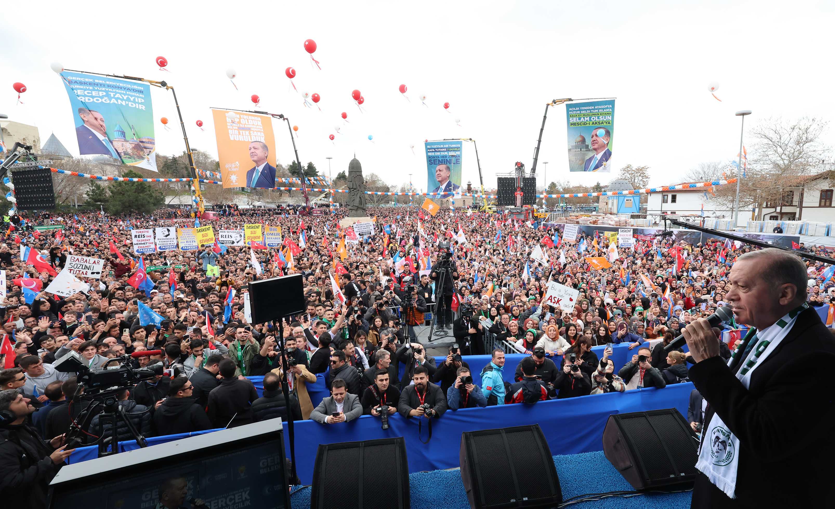 Cumhurbaşkanı Erdoğan: "CHP ve DEM Gizli İşbirliği İçinde" 5 AA 20240317 34015152 34015139 CUMHURBASKANI VE AK PARTI GENEL BASKANI ERDOGAN KONYADA