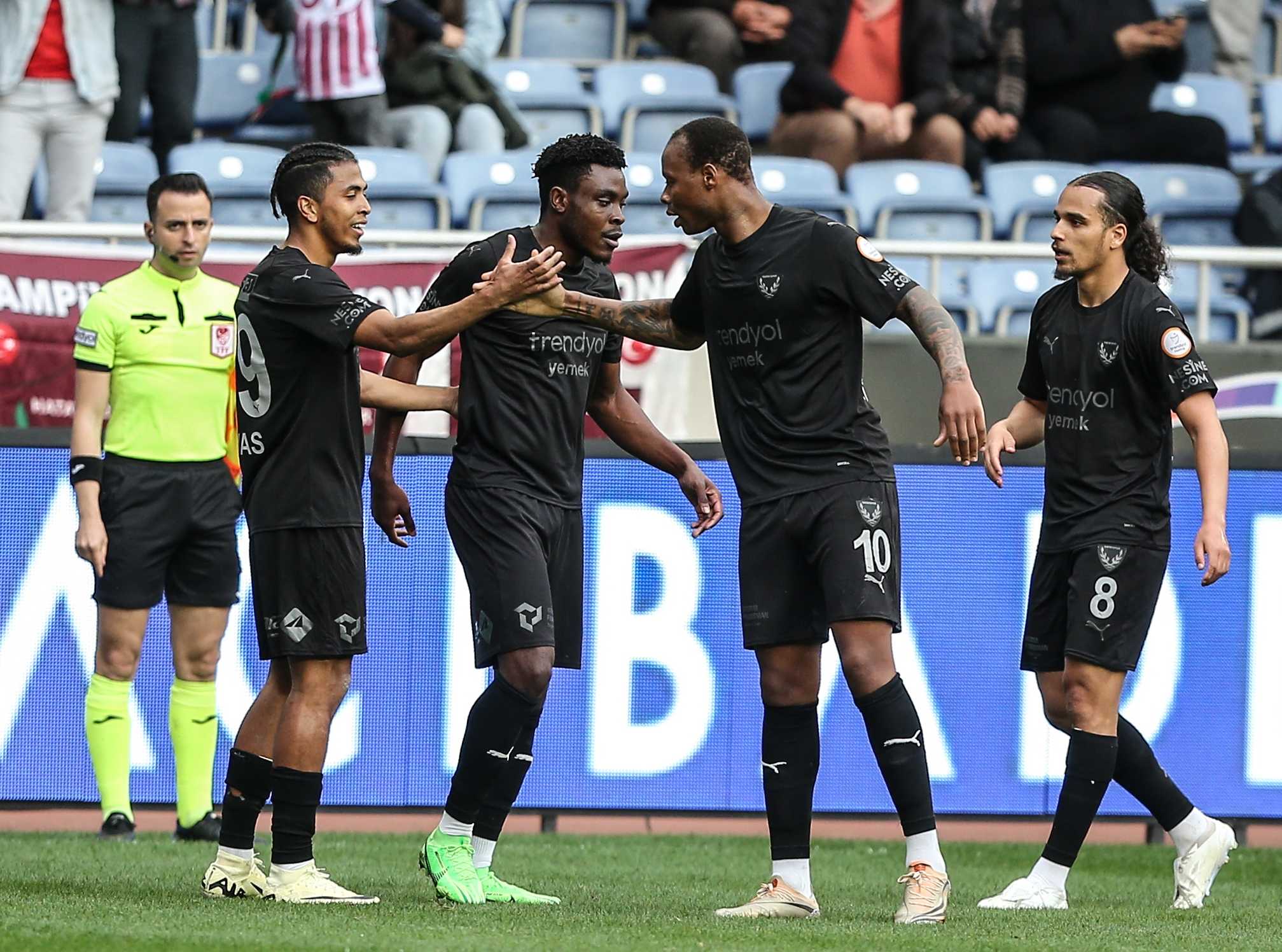Hatayspor, Samsunspor'u 3-0'lık Skorla Geçti 1 AA 20240317 34016675 34016674 ATAKAS HATAYSPOR YILPORT SAMSUNSPOR