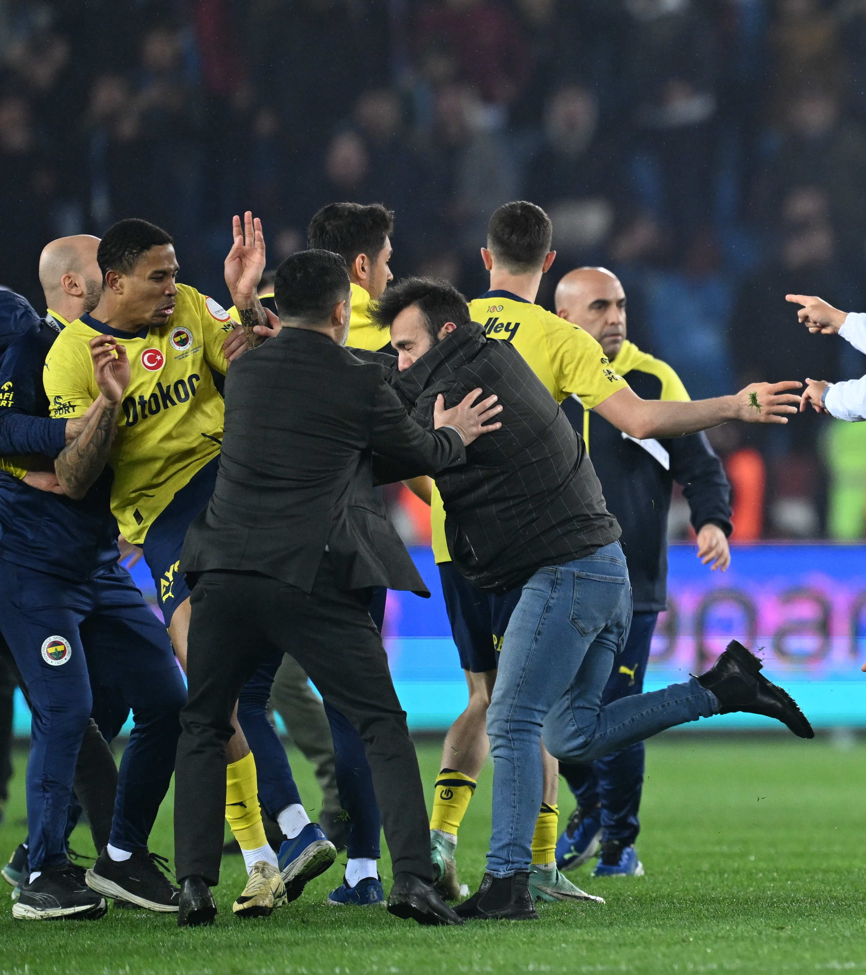 AA 20240317 34019040 34019036 TRABZONSPOR FENERBAHCE 1