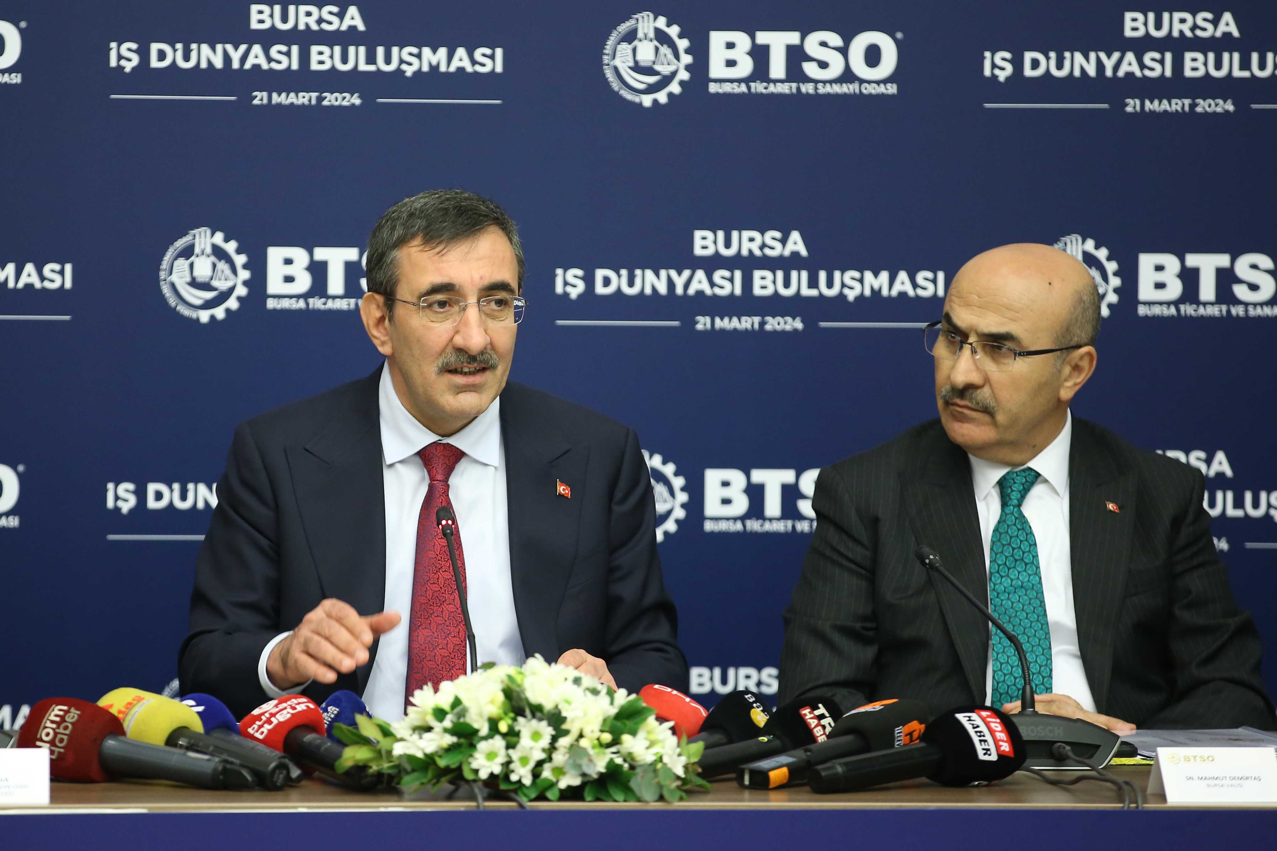 Cevdet Yılmaz: ''Nitelikli Yatırımcı ve İhracatçılarımızı Destekleyeceğiz'' 1 AA 20240321 34057721 34057717 CUMHURBASKANI YARDIMCISI CEVDET YILMAZ BURSA IS DUNYASI BULUSMASINDA KONUSTU