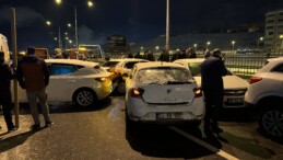 Erzurum Dondu, Yollar Savaş Alanına Döndü: 17 Kazada 12 Yaralı