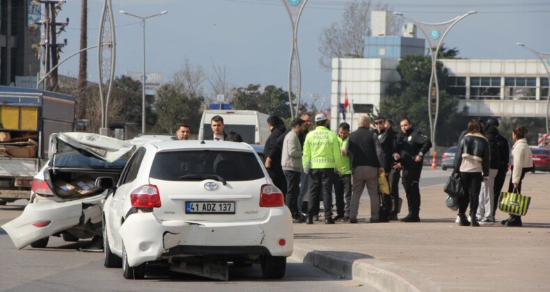 Kocaeli İzmit’te Zincirleme Kaza: 7 Araç Birbirine Girdi, 5 Yaralı