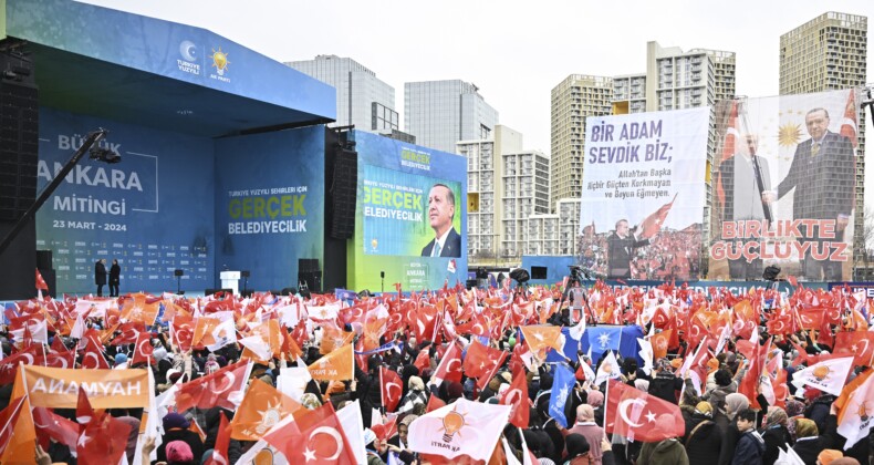 “Ankara Mitinginde Pankart Açanlar Gözaltına Alındı” İddiası Yalanlandı