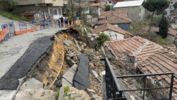 Maltepe’de Yeniden Yapılan Yol Çöktü: İki Gecekondu Zarar Gördü