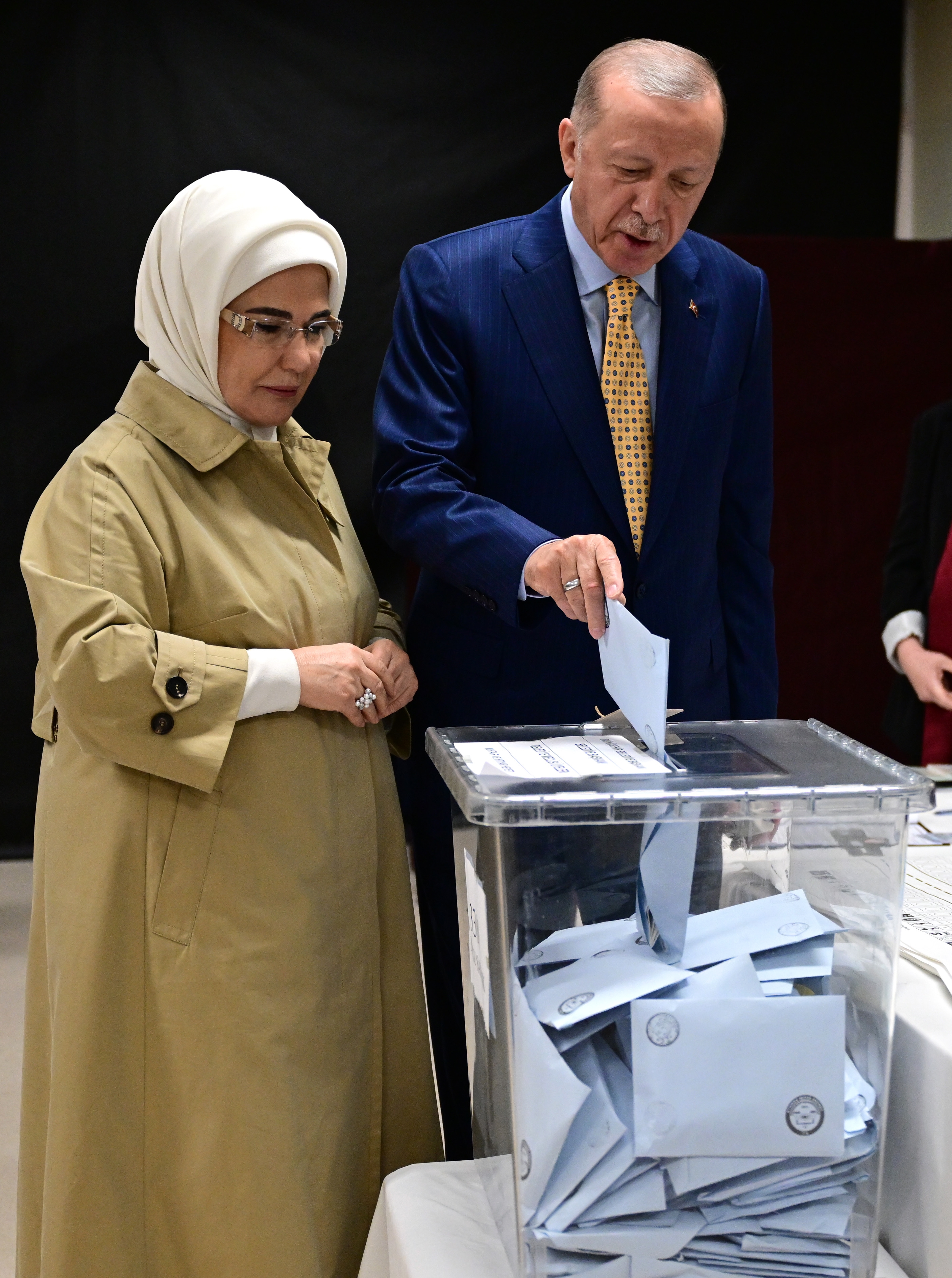 Cumhurbaşkanı Erdoğan, Oyunu Kullandı: "Ülkemiz için Hayırlı Netice Bekliyorum" 1 AA 20240331 34144261 34144259 CUMHURBASKANI ERDOGAN OYUNU ISTANBULDA KULLANDI