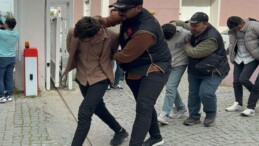 İzmir’de Nevruz Etkinliğinde 82 Kişi Gözaltına Alındı
