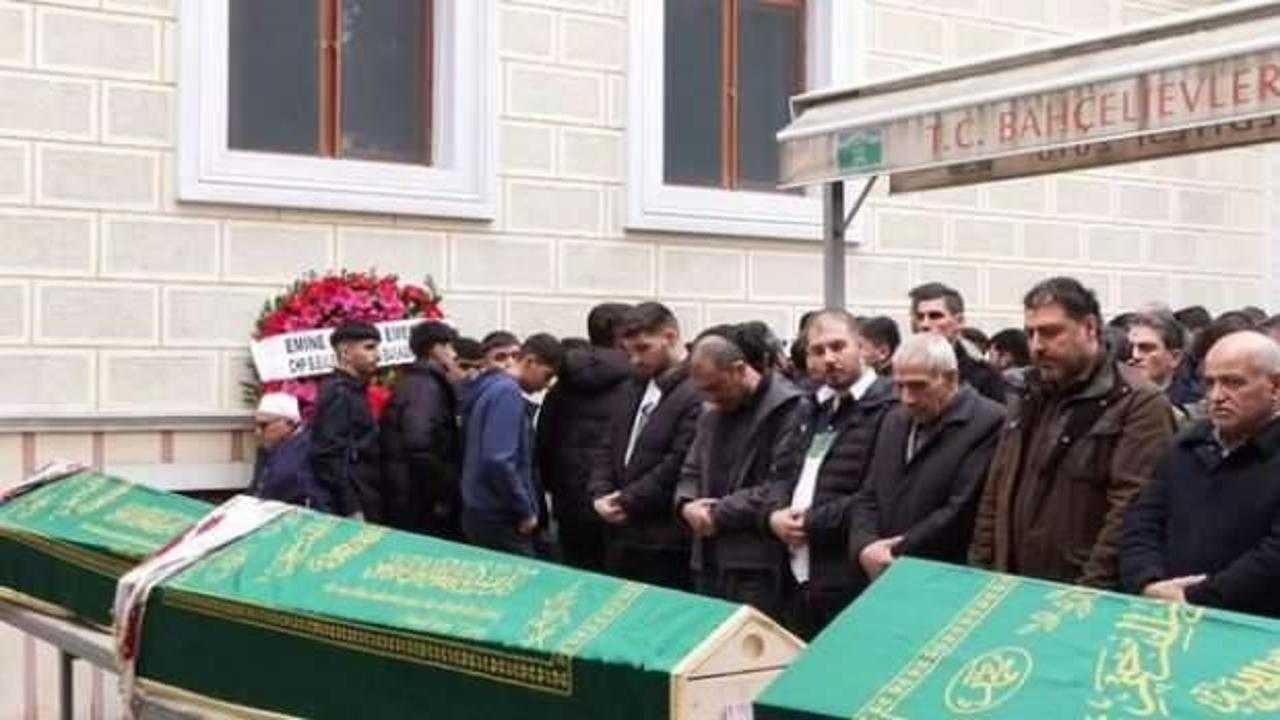 Anne ve Kız Kardeşini Öldüren Saldırganın Tabutuna Sırtlarını Döndüler! 1 anne ve kiz kardesini olduren saldirganin tabutuna sirtlarini donduler 0