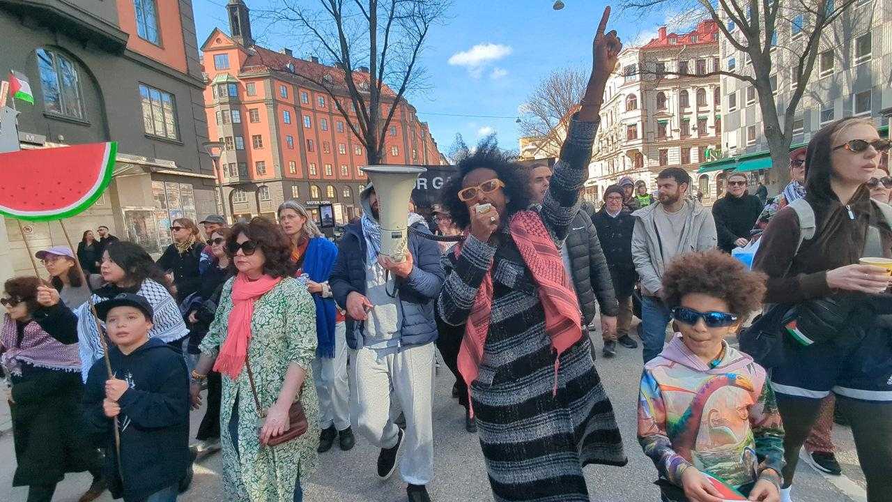 Avrupa'da Gazze'ye Destek Gösterileri Büyüyerek Devam Ediyor 3 avrupada gazzeye destek gosterileri buyuyerek devam ediyor 3 wmUs6Q4B