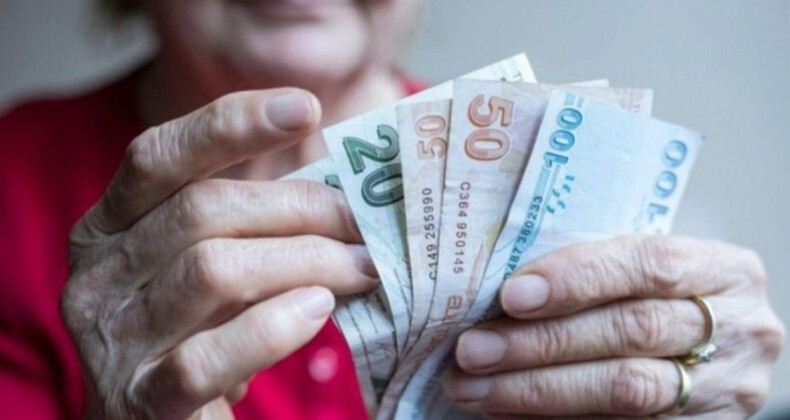 Emeklilere Bayram İkramiyesi Müjdesi: Bayramdan Önce Hesaplarda