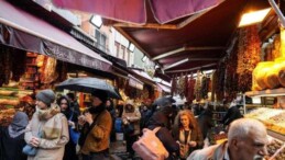 Eminönü’nde, Ramazan Alışverişi Yoğunluğu!