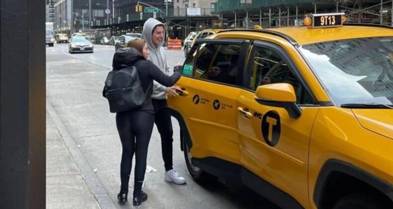 Eylem Tok ve Oğlu New York’ta Görüntülendi!