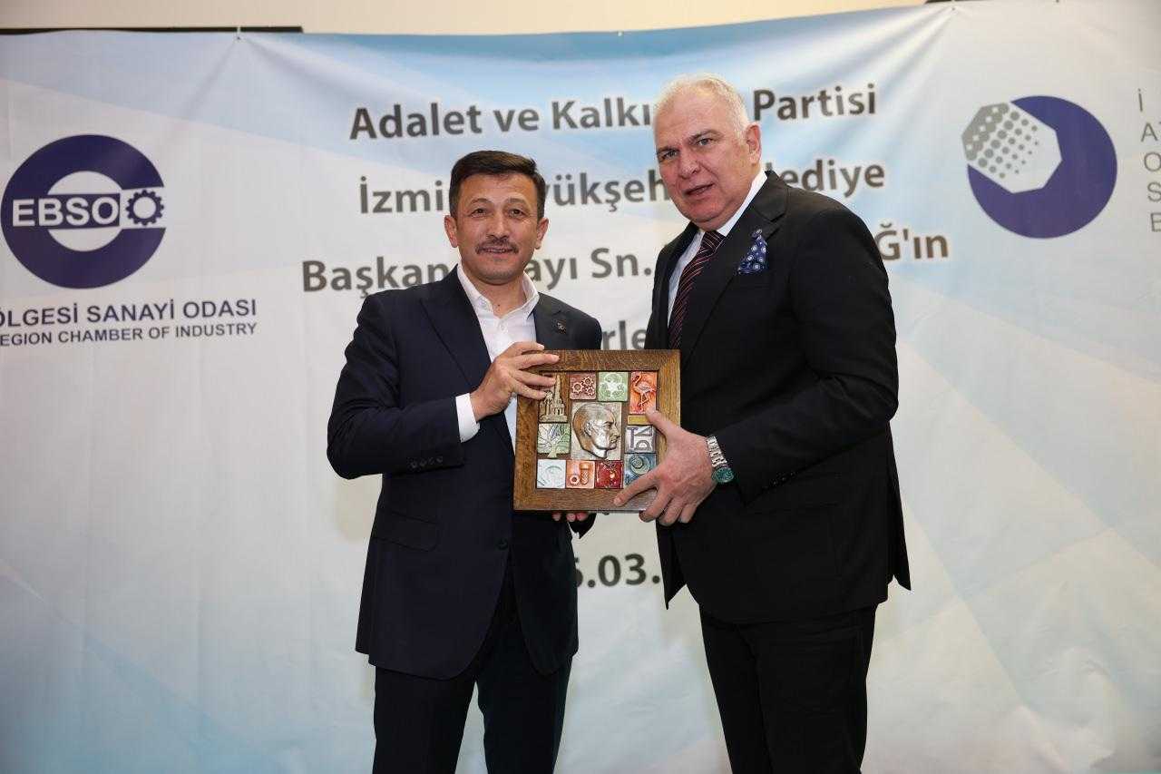 Hamza Dağ'dan Hizmet Siyaseti Vurgusu: Projeler Ortada, Onları Konuşalım 7 hamza dagdan hizmet siyaseti vurgusu projeler ortada onlari konusalim 8 kBZAVWP8