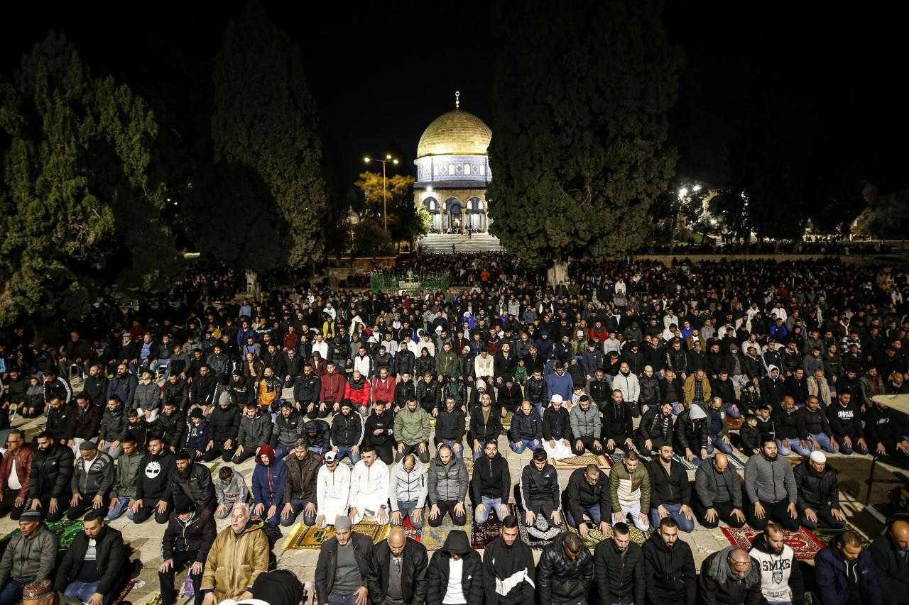 isgalci israil engelleyemedi mescid i aksada 35 bin musluman saf tuttu 2 bO2IUgAT