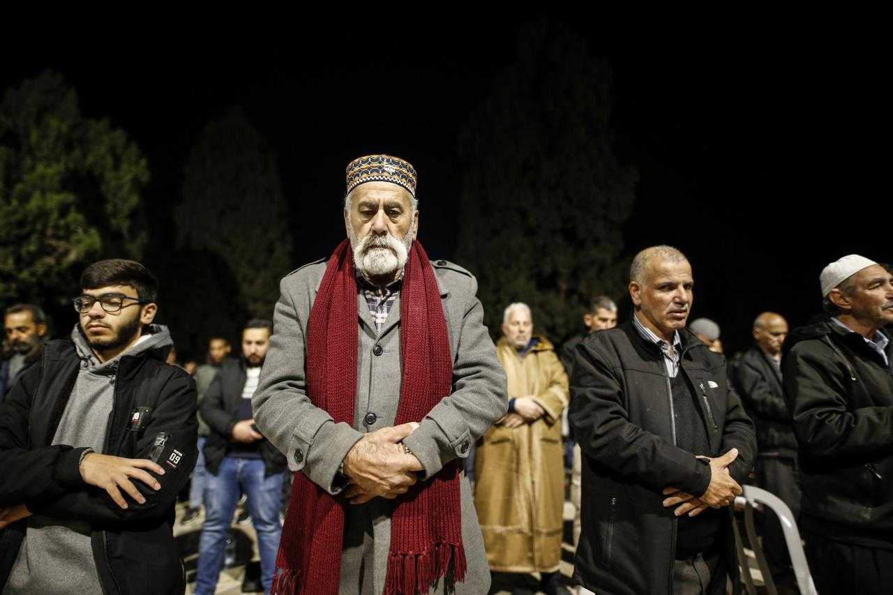 isgalci israil engelleyemedi mescid i aksada 35 bin musluman saf tuttu 4 3z8baVmk