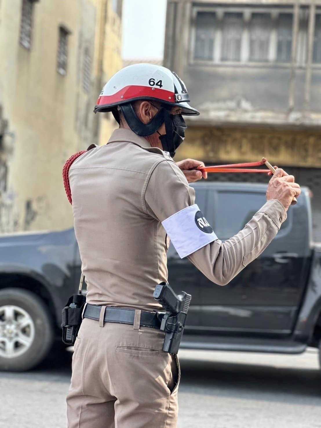 Maymunlar Şehri İstila Etti 1 maymunlar sehri istila etti 1 cgAYsKGt