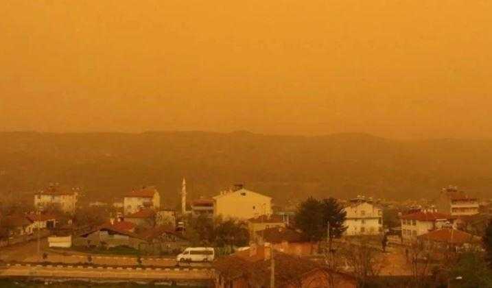 meteorolojiden uyari kara bulut gibi cokecek disari cikmayin 1 whnwXqnP