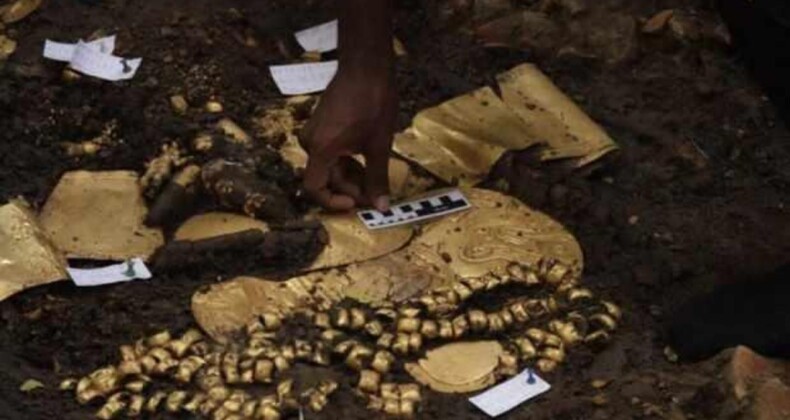 Panama’da 2 Ceset ve Altın Dolu 1300 Yıllık Mezar Bulundu