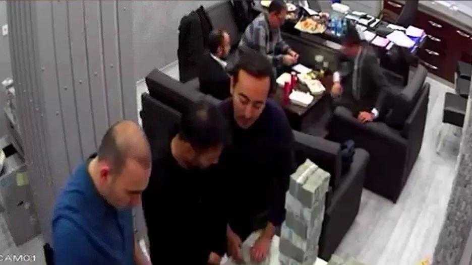 "Para Kulelerinde Oklar Ekrem İmamoğlu'nu Gösteriyor!" 1 para kulelerinde oklar ekrem imamoglunu gosteriyor 1 ddpHzsJv