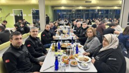 Selçuk Bayraktar’dan Annesiyle İftar Sofrası Paylaşımı! Büyük Beğeni Topladı