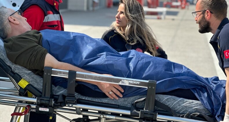 Şırnak’ta Ambulans Helikopter Kalp Rahatsızlığı Yaşayan Hasta İçin Havalandı