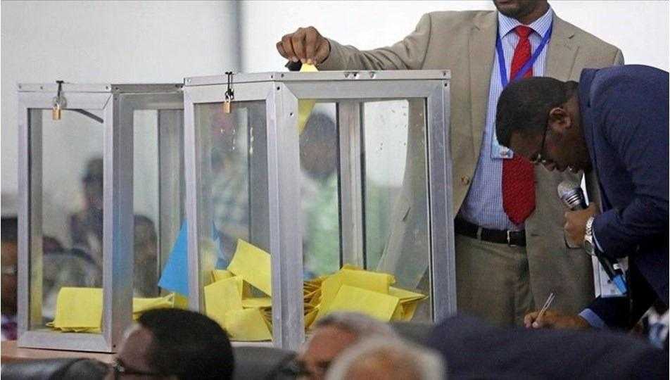 Somali'de Cumhurbaşkanı ve Milletvekillerini Bundan Sonra Halk Seçecek 2 somalide cumhurbaskani ve milletvekillerini bundan sonra halk sececek 2 ErXgeQu9