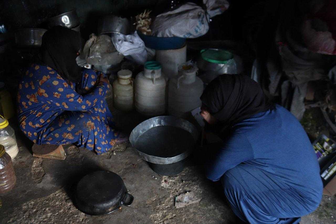 Suriye'de, Esed Rejiminden ve PKK/YPG Teröründen Kaçan Siviller İlk İftarını Yaptı 1 suriyede esed rejiminden ve pkkypg terorunden kacan siviller ilk iftarini yapti 1 1dTYNMYy