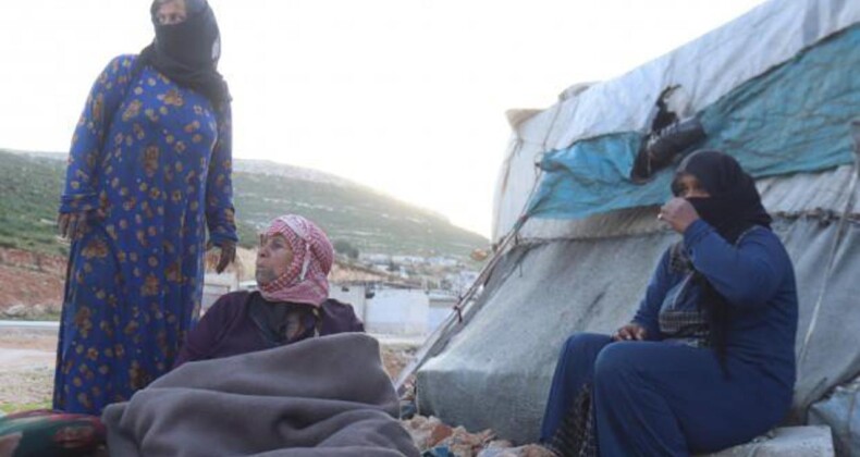 Suriye’de, Esed Rejiminden ve PKK/YPG Teröründen Kaçan Siviller İlk İftarını Yaptı