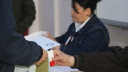 Türkiye Yerel Yöneticileri Seçmek İçin Sandık Başında
