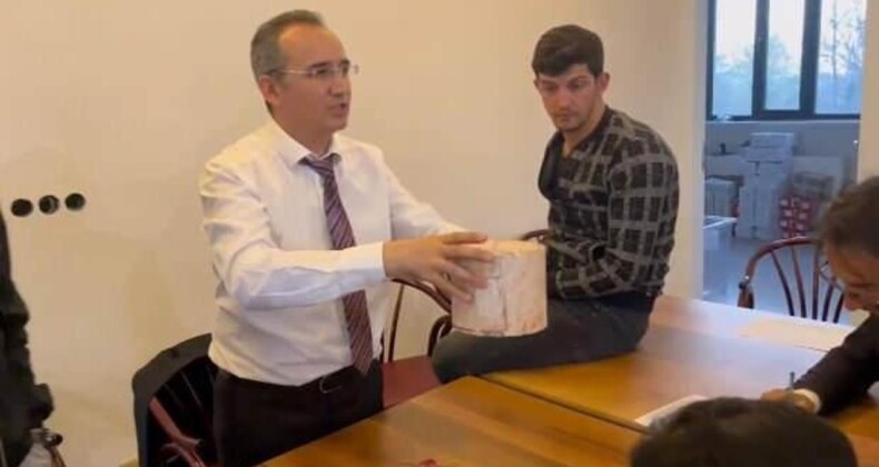 2 Aday Eşit Oy Aldı, Kazanan Kurayla Belirlendi