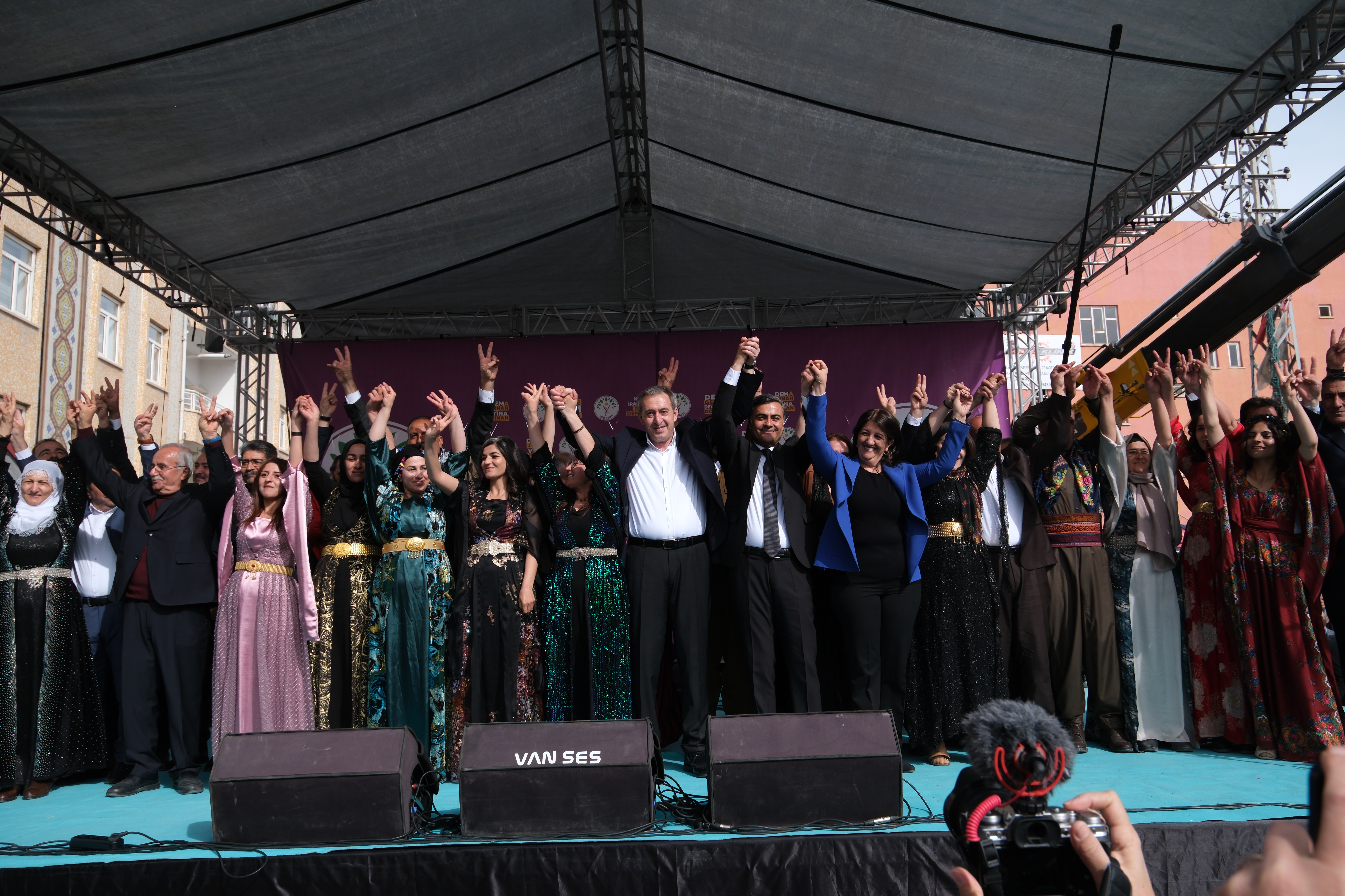 AA 20240329 34129436 34129435 DEM PARTI ES GENEL BASKANI BAKIRHAN PARTISININ VAN MITINGINE KATILDI