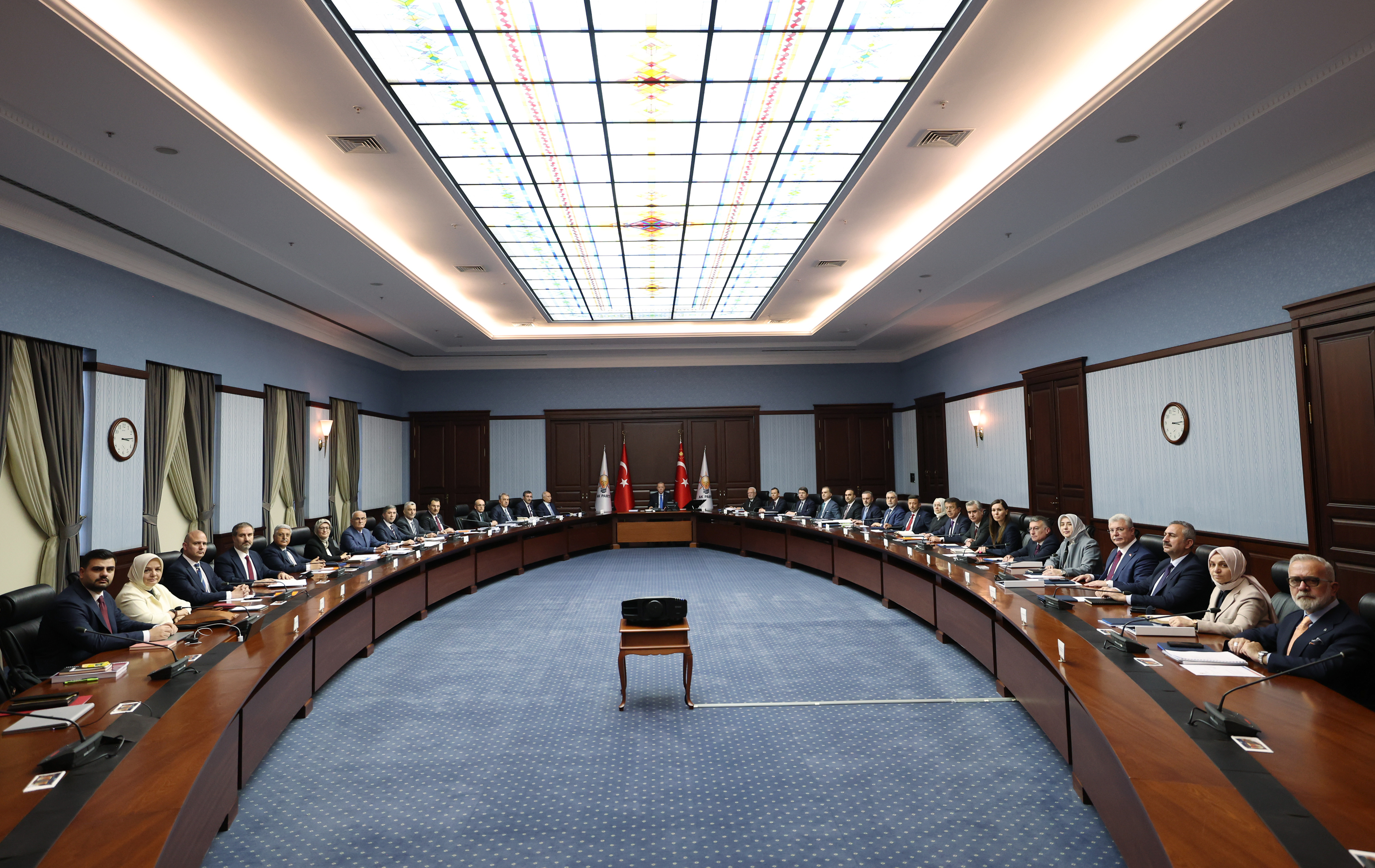 AK Parti, Yeniden Değerlendirme İçin Sahada: 81 İlde Seçim Analizi Başlıyor 2 AA 20240402 34163328 34163325 CUMHURBASKANI VE AK PARTI GENEL BASKANI RECEP TAYYIP ERDOGAN