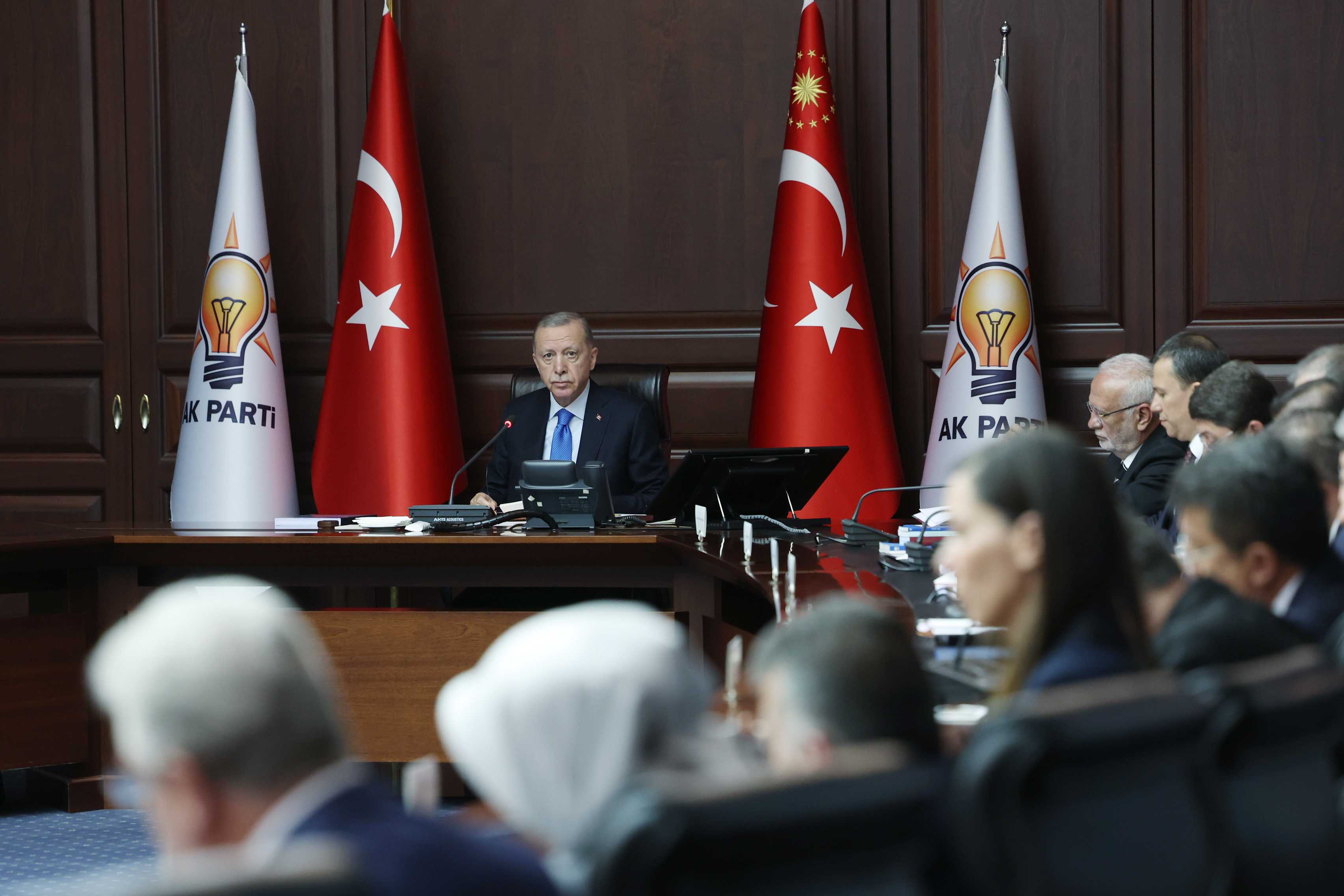 AK Parti, Yeniden Değerlendirme İçin Sahada: 81 İlde Seçim Analizi Başlıyor 1 AA 20240402 34163328 34163326 CUMHURBASKANI VE AK PARTI GENEL BASKANI RECEP TAYYIP ERDOGAN 1