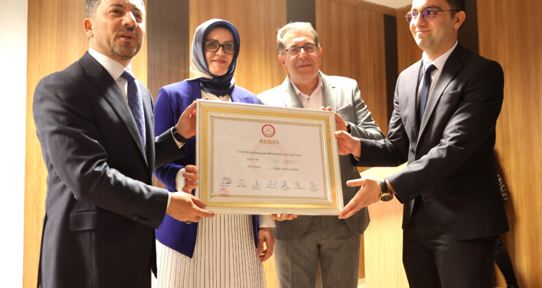 İYİ Parti’nin Kazandığı Tek İl Nevşehir’de Rasim Arı Mazbatasını Aldı
