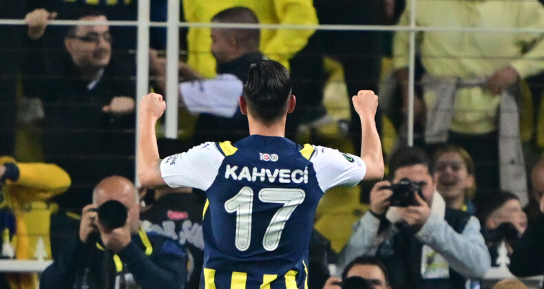 İrfan Can Kahveci Sevilla’ya İmza Atmaya Çok Yakın!