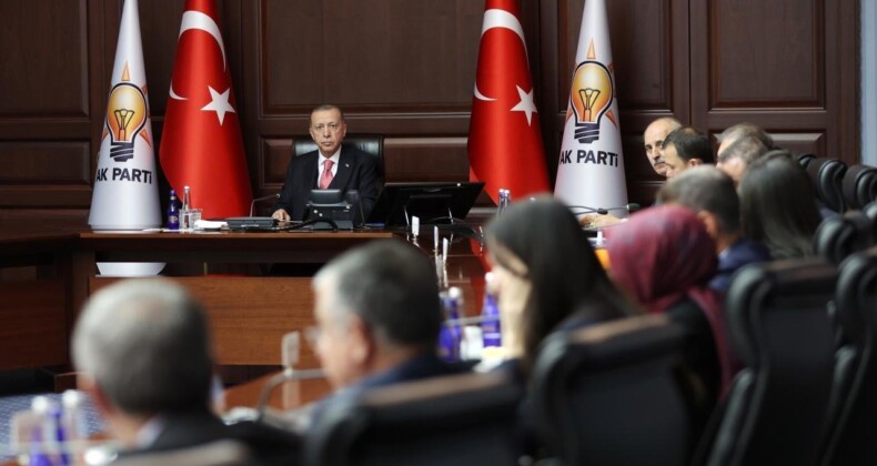 AK Parti MYK Toplanıyor