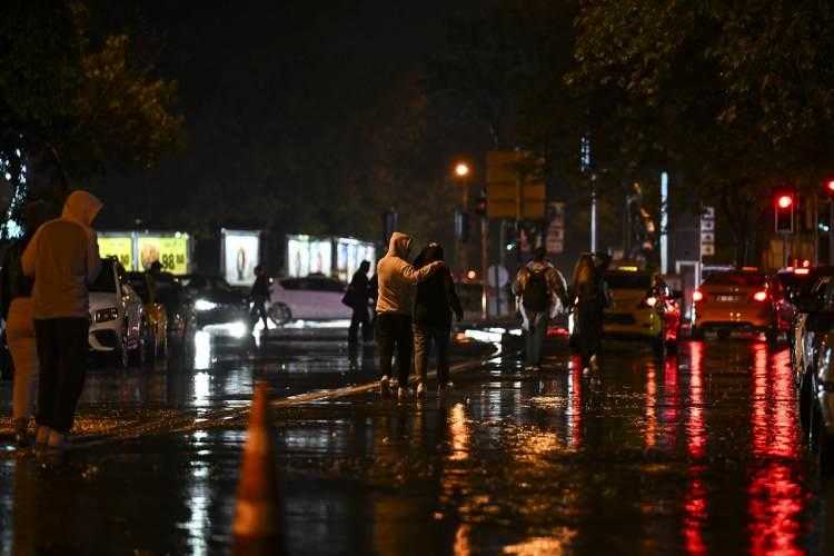 ankarada saganak siddetlendi meteorolojiden 14 il icin kuvvetli yagis uyarisi 3 Thc3NZhS