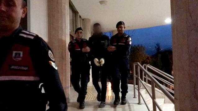 Annesini Benzin Dökerek Ateşe Verdi 4 annesini benzin dokerek atese verdi 4 JDGKHAbj