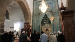 Camilerde İtikafa Girenler Ramazanın Son Günlerini İbadetle Geçiriyor
