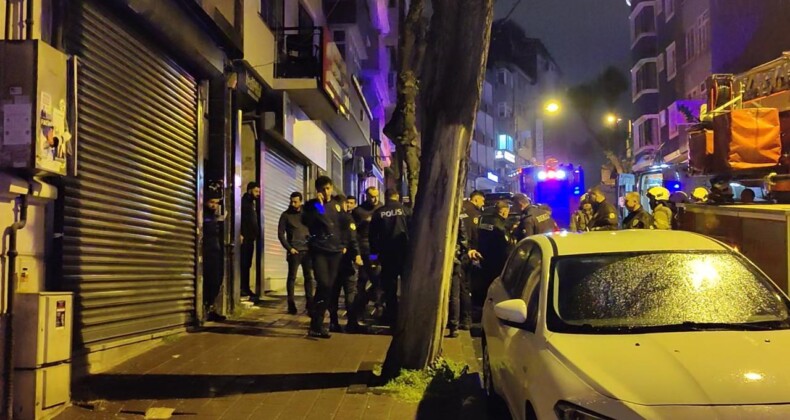 Fatih’te Dehşet! Balyozla Saldırdığı 4 Kişilik Aileyi Rehin Aldı