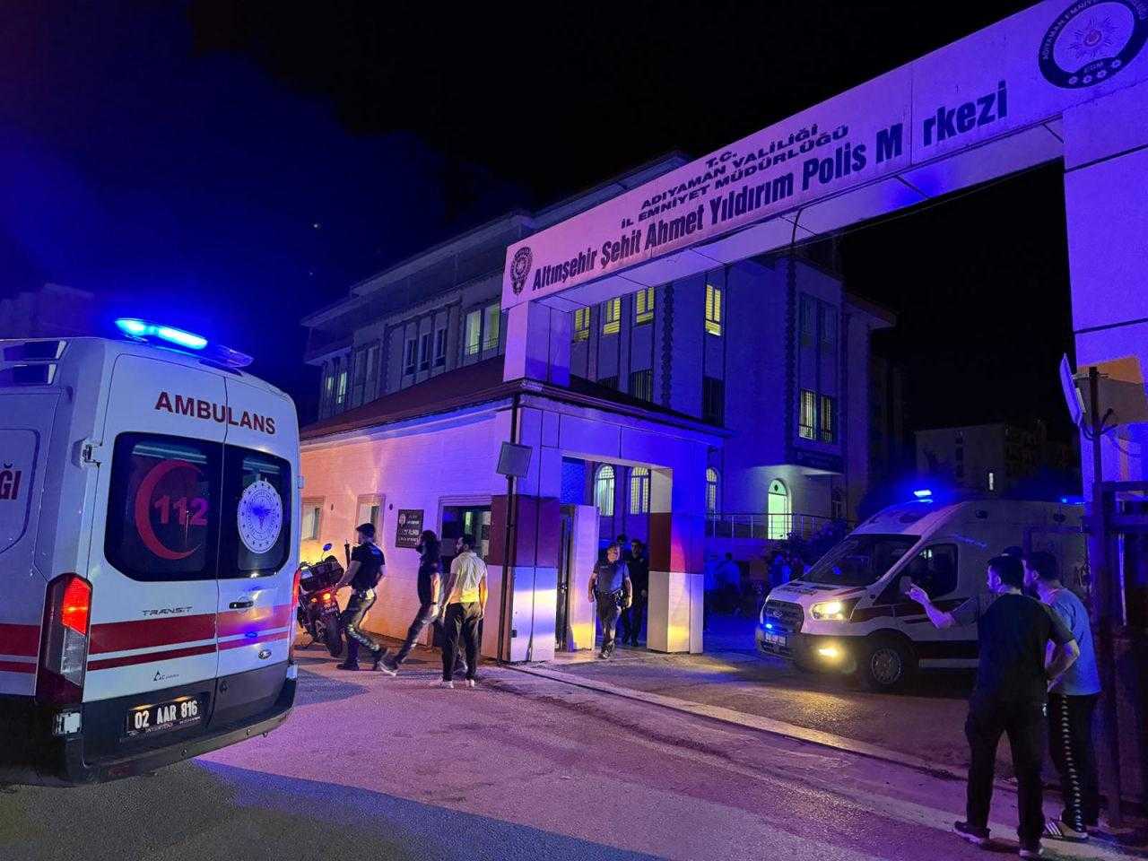 karakolda dehset bir polis meslektaslarina ates acti 1 BTnUXpHY