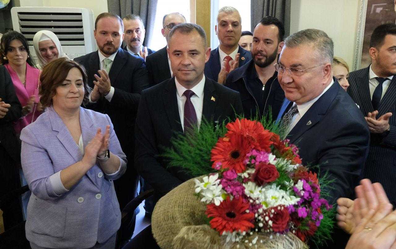 Kırklareli Belediye Başkanı Derya Bulut Mazbatasını Aldı: Söz Veriyorum 4 kirklareli belediye baskani derya bulut mazbatasini aldi soz veriyorum 4 Civs7LQk