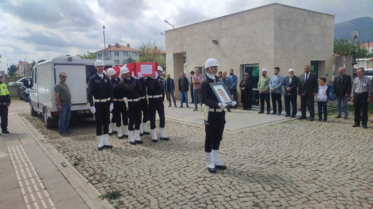 Mesaide Kalp Krizi Geçiren Polis Hayatını Kaybetti 3 mesaide kalp krizi geciren polis hayatini kaybetti 3 fz9M6Xet