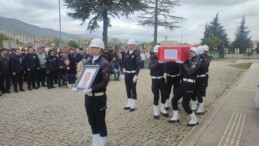 Mesaide Kalp Krizi Geçiren Polis Hayatını Kaybetti