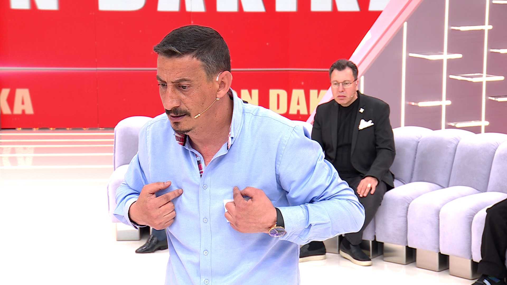 Müge Anlı'da Skandal Büyüyor: Üvey Oğluyla Kaçan Kadın, Canlı Yayında Eşiyle Yüzleşti! 3 muge anlida pes dedirten olay 19 yasindaki oglu 29 yasindaki uvey annesiyle kacti 1713817926407