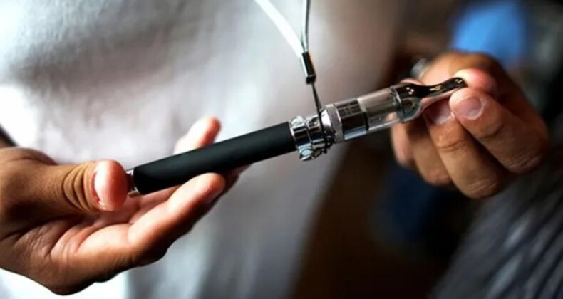 Türkiye’de de Çok Yaygın Kullanılıyor: Elektronik Sigaralardaki Yeni Tehlike Ortaya Çıktı!