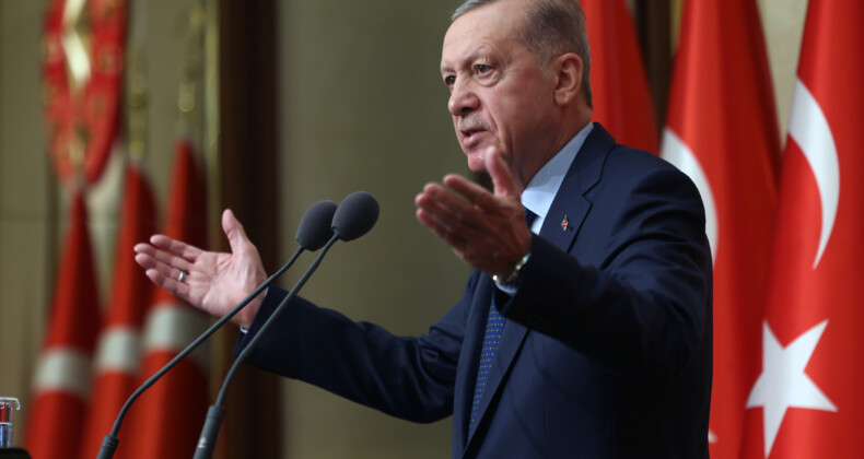 Erdoğan Batı’yı Eleştirdi: “Antisemitizm Bize Yapışmaz”