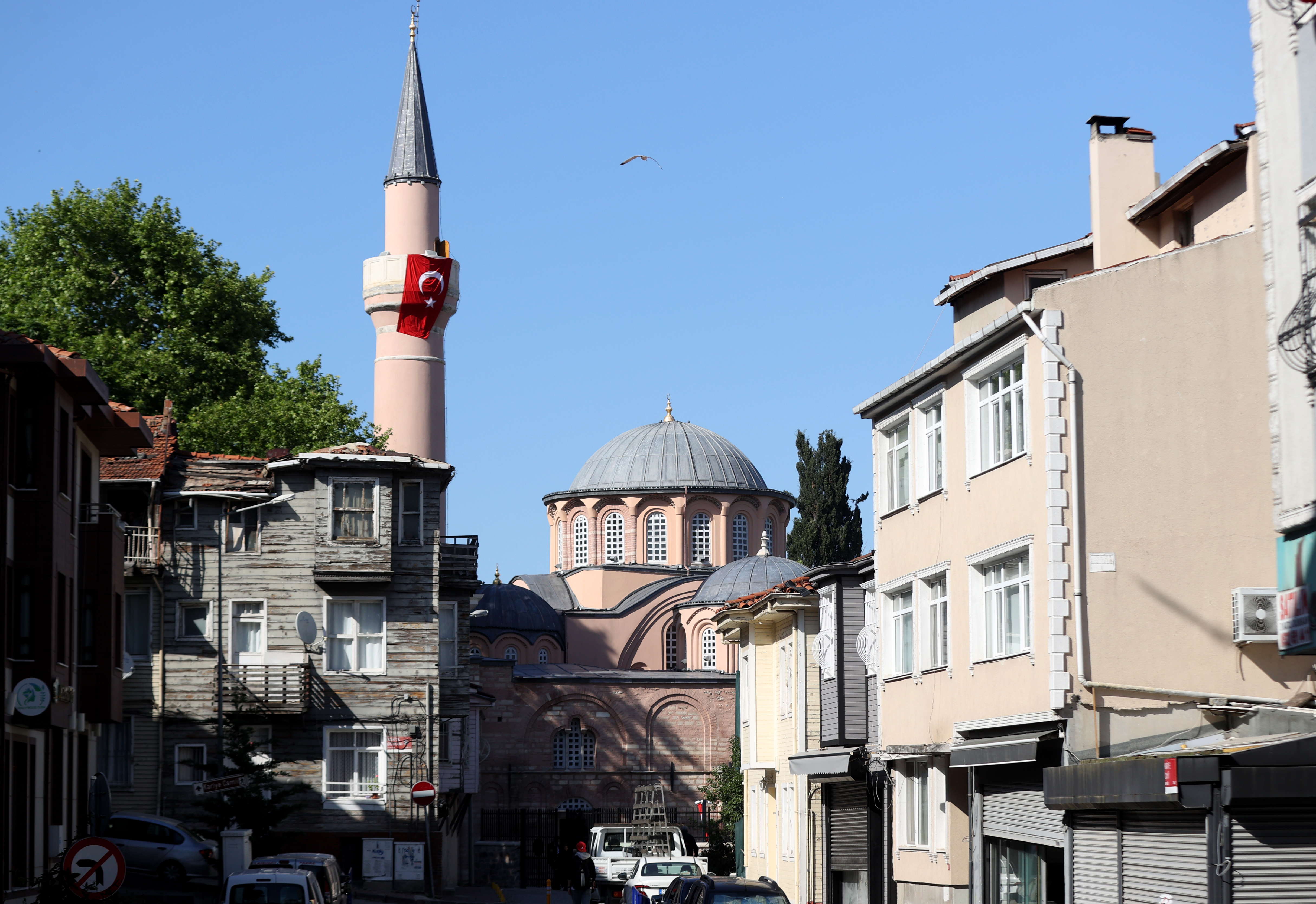 Kariye Camii'nde Tarihi Gün: 79 Yıl Sonra İlk Cuma Namazı 1 AA 20240506 34480339 34480335 KARIYE CAMII IBADETE ACILDI