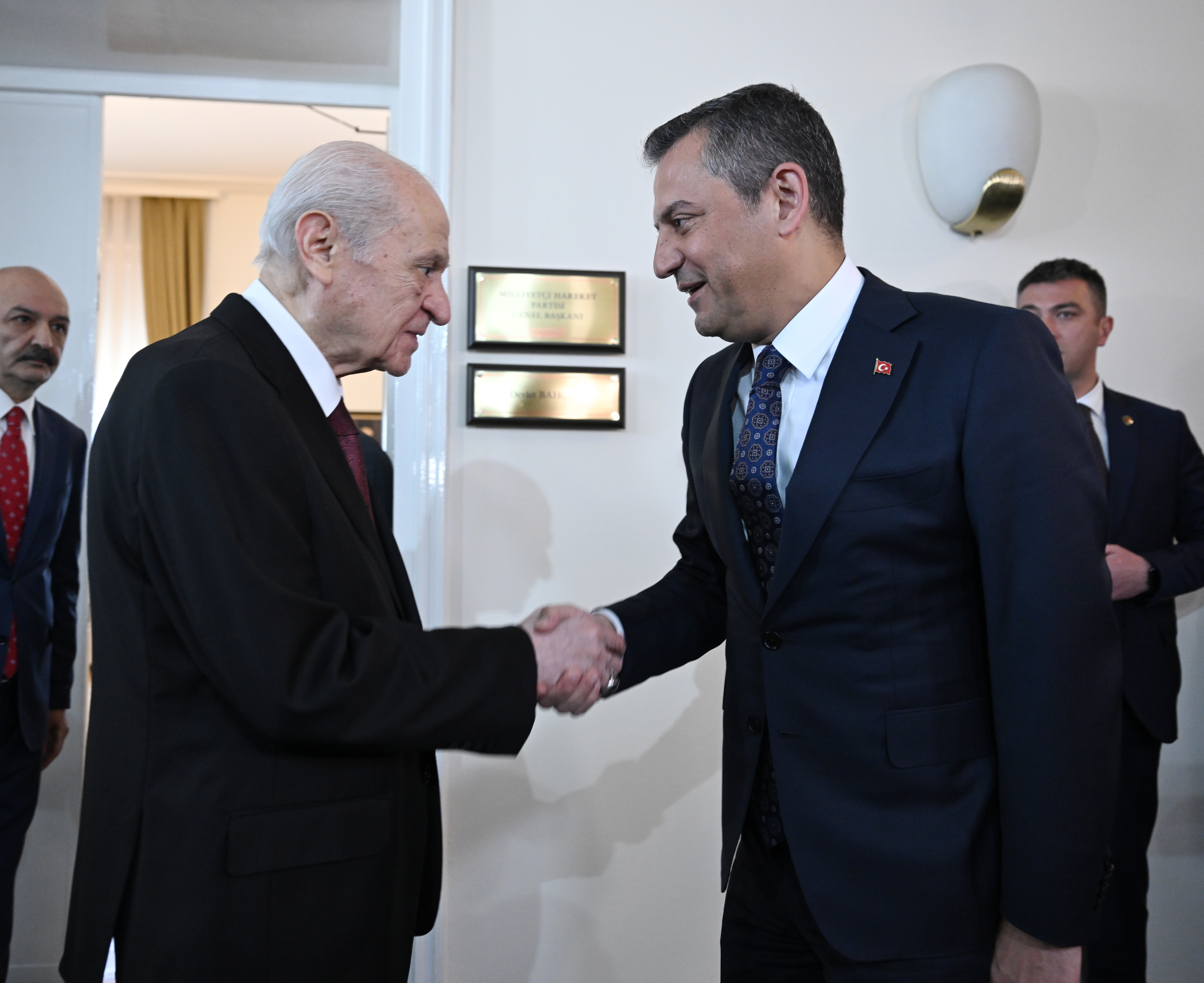 Tarihi Zirve: Bahçeli ve Özel Arasında 7 Yıl Sonra Gerçekleşen Görüşme 1 AA 20240507 34486836 34486835 MHP GENEL BASKANI BAHCELI CHP GENEL BASKANI OZEL