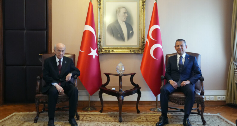 Tarihi Zirve: Bahçeli ve Özel Arasında 7 Yıl Sonra Gerçekleşen Görüşme