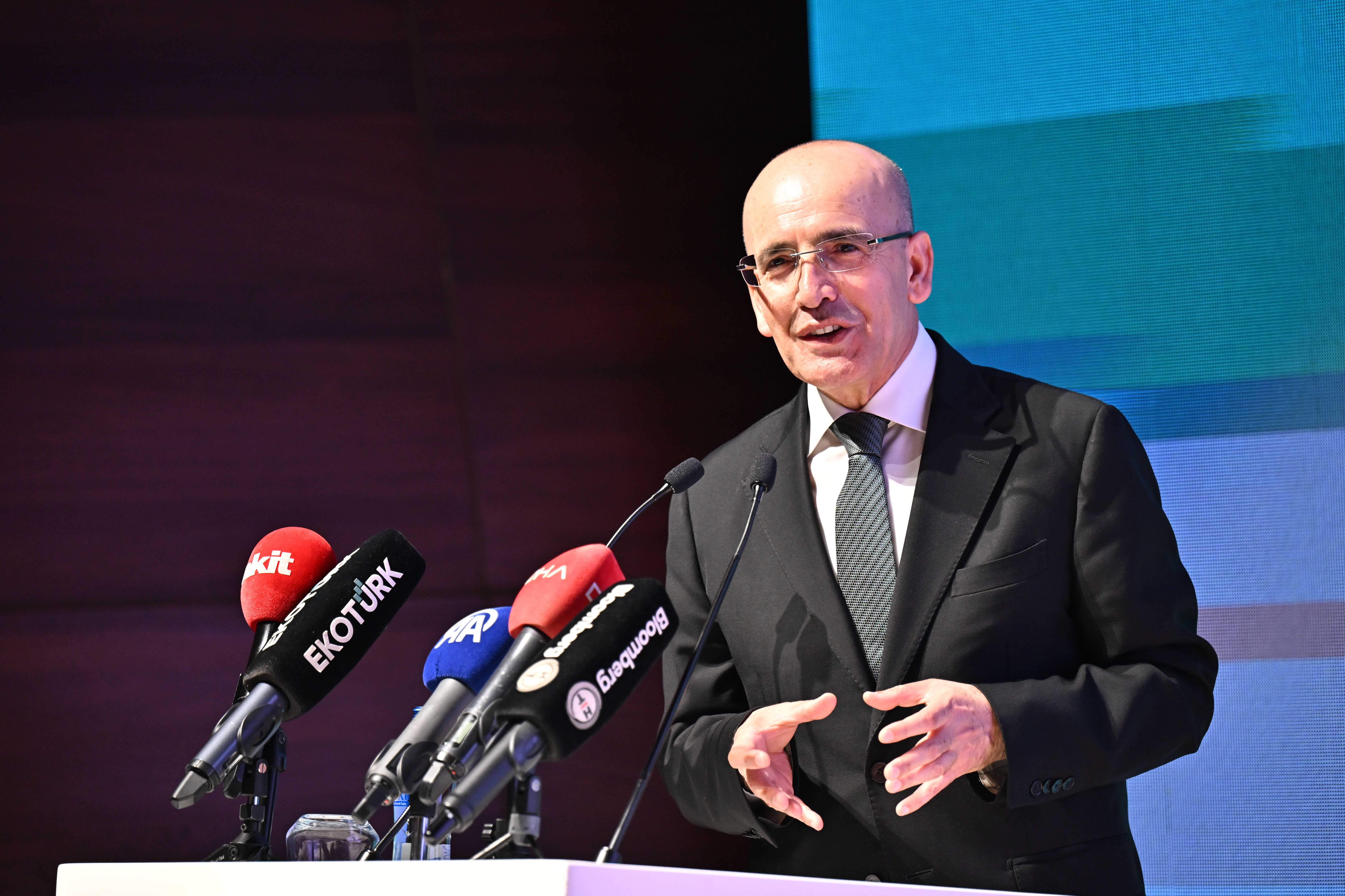 AA 20240510 34521106 34521092 TURKIYE SURDURULEBILIR FINANS FORUMU
